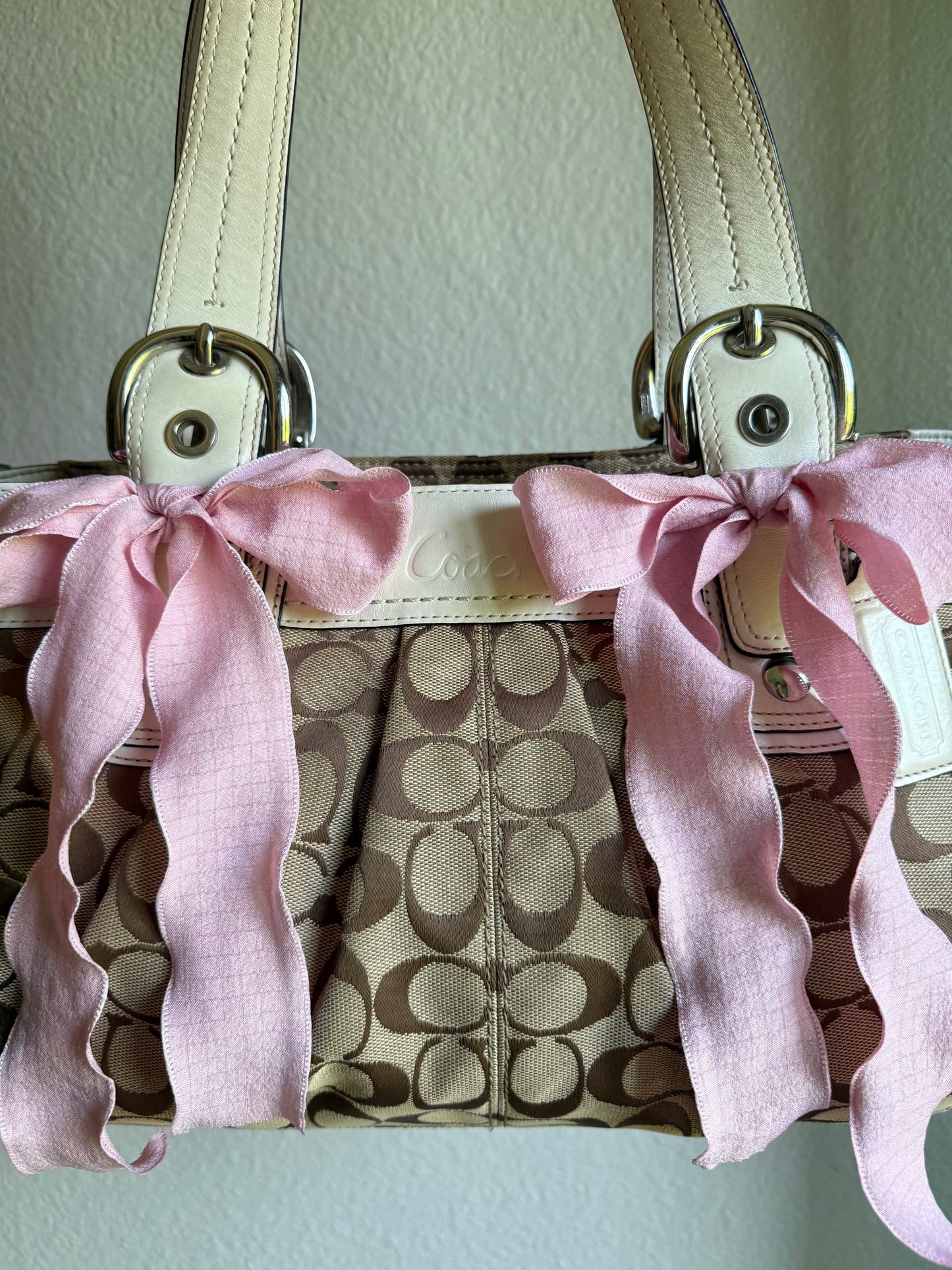 Vintage SoHo Coach Bag with Matching Wallet