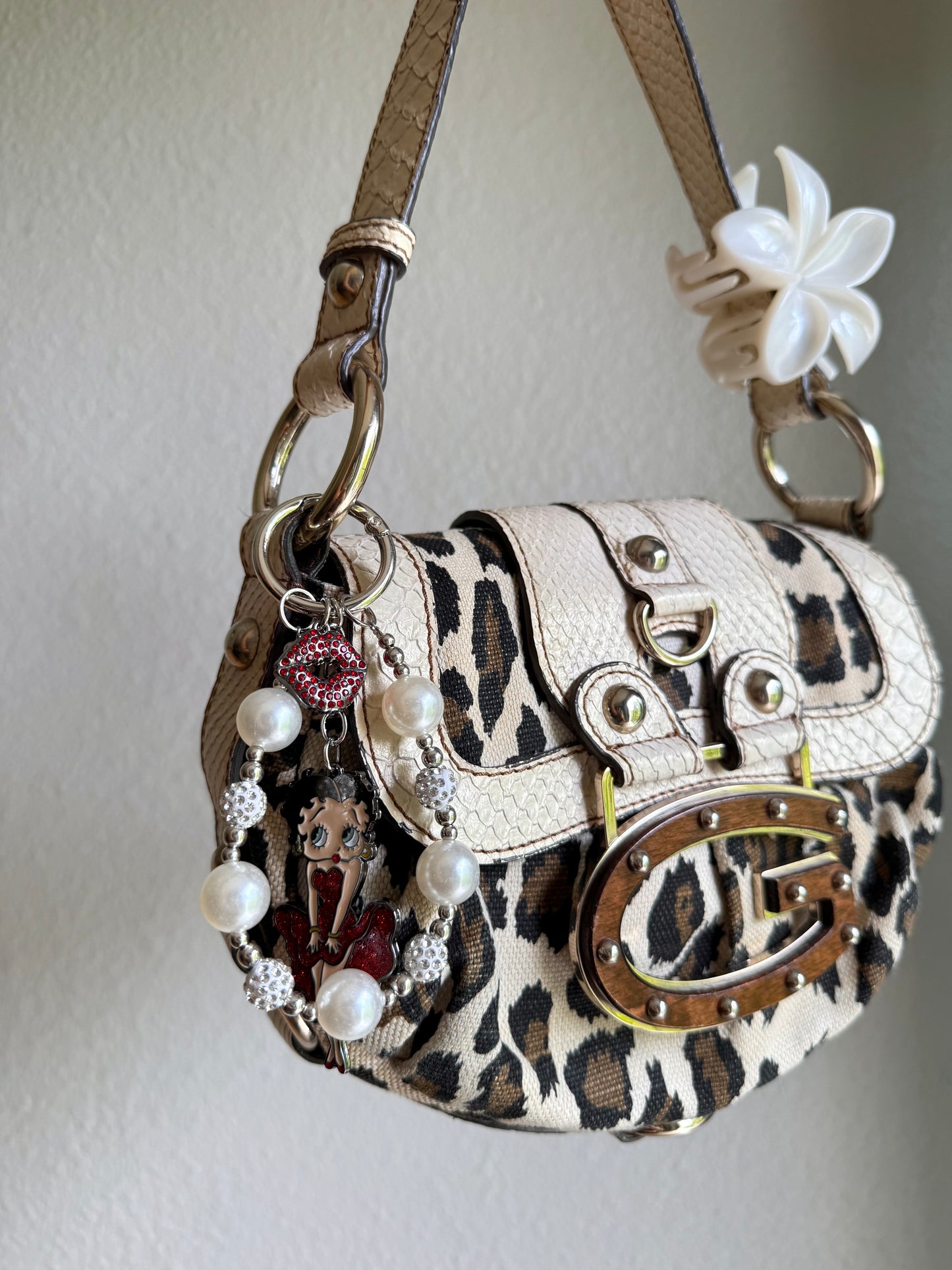 Vintage Guess Leopard Shoulder Bag