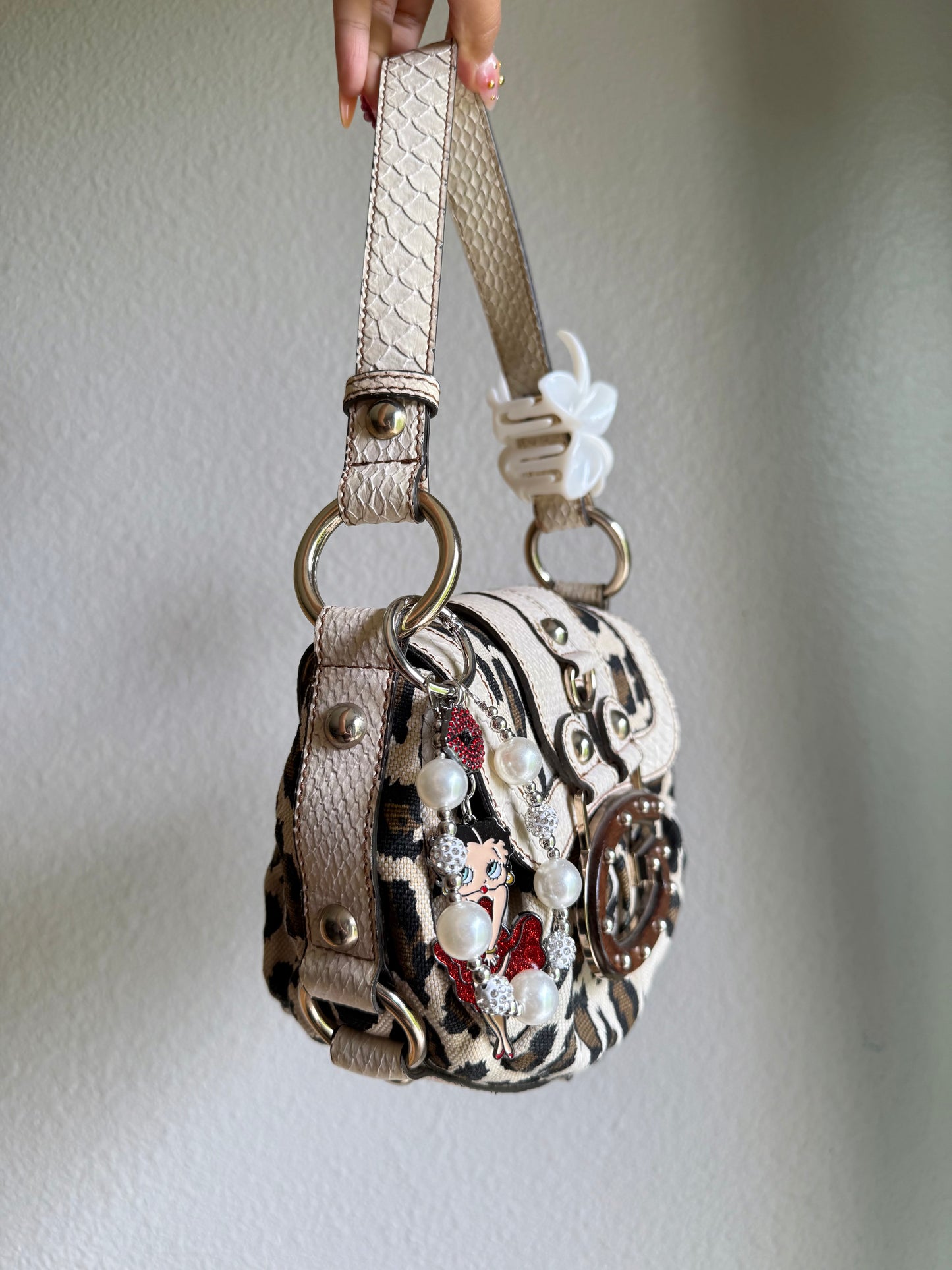 Vintage Guess Leopard Shoulder Bag